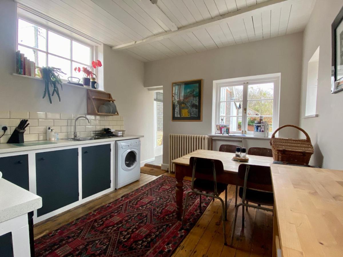 Artist'S Retreat - Old Signal Box - Private Sauna 巴斯 外观 照片